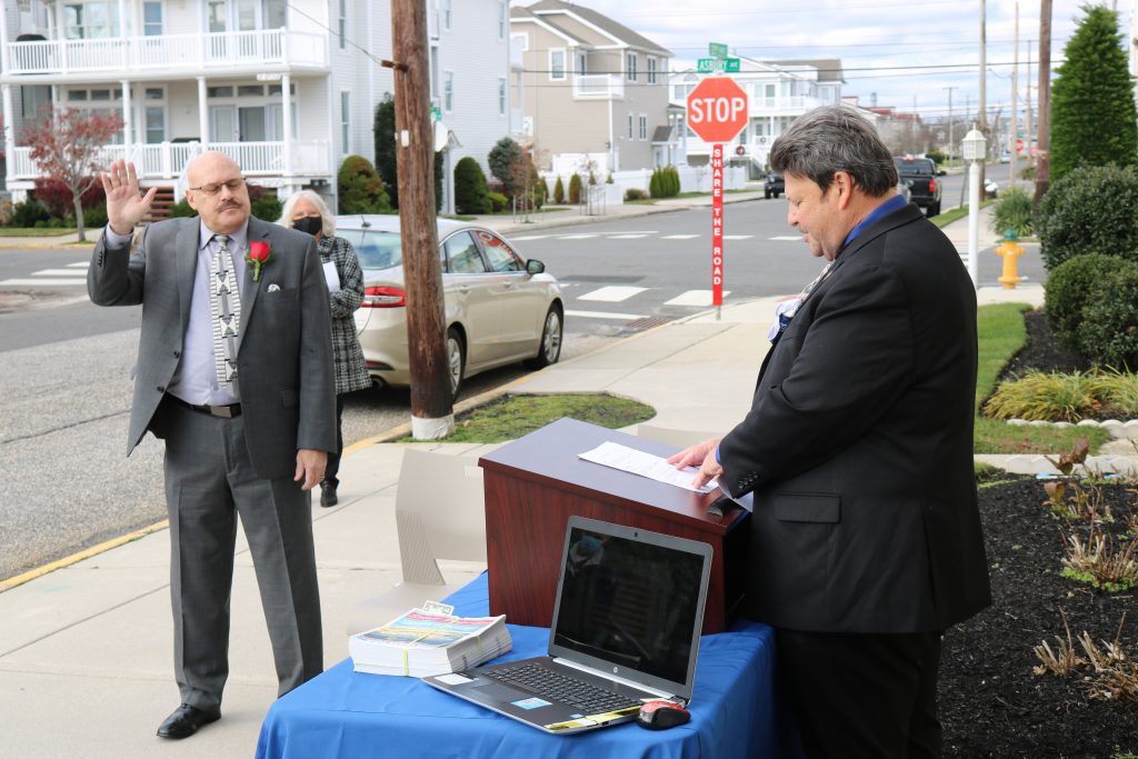 Board of Realtors Swearing in Joe Orazi 2 1024x683